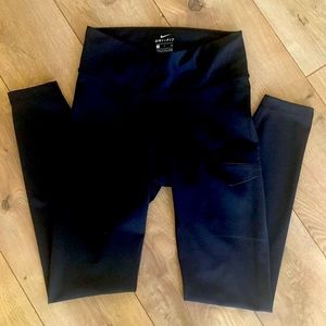 Nike DriFit 7/8 leggings w/pocket black Size SM